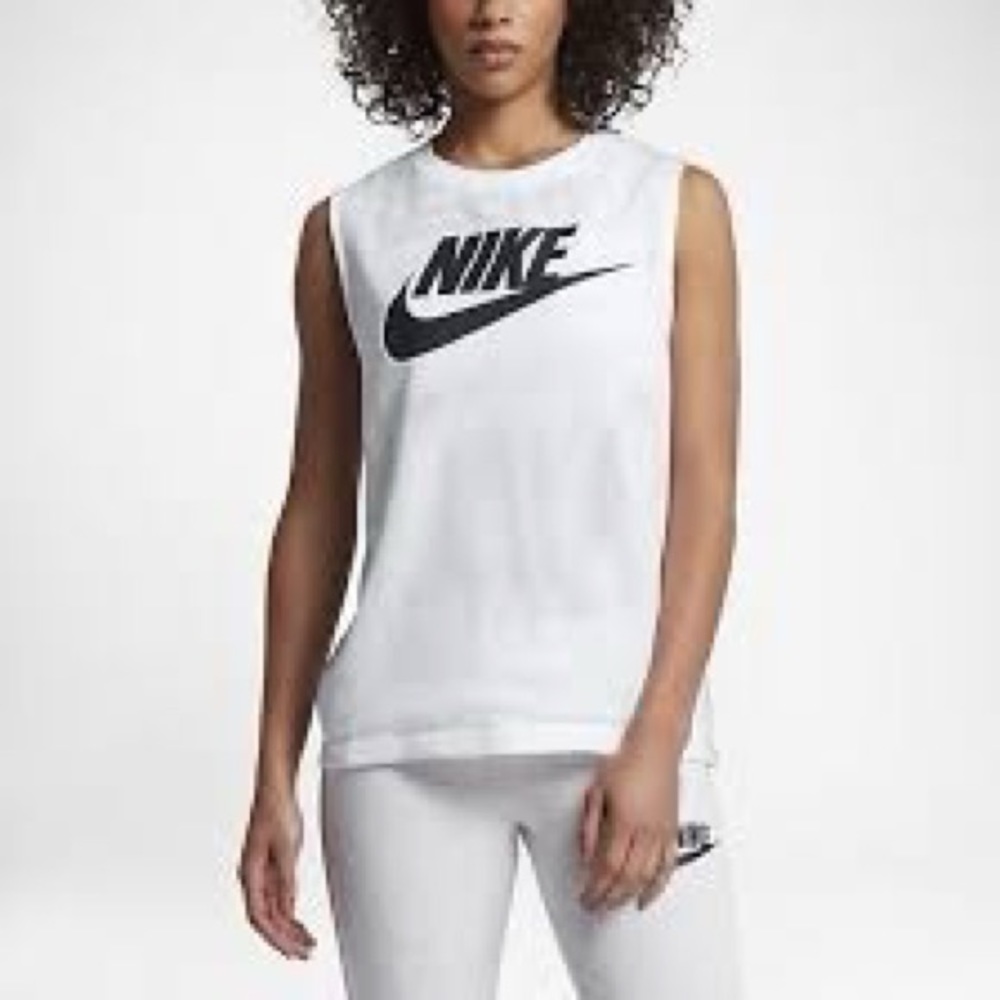 NWT Nike Mesh Tank